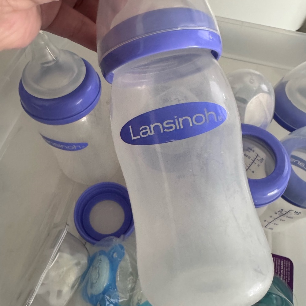 Lansinoh Baby Bottles with Purple Accents